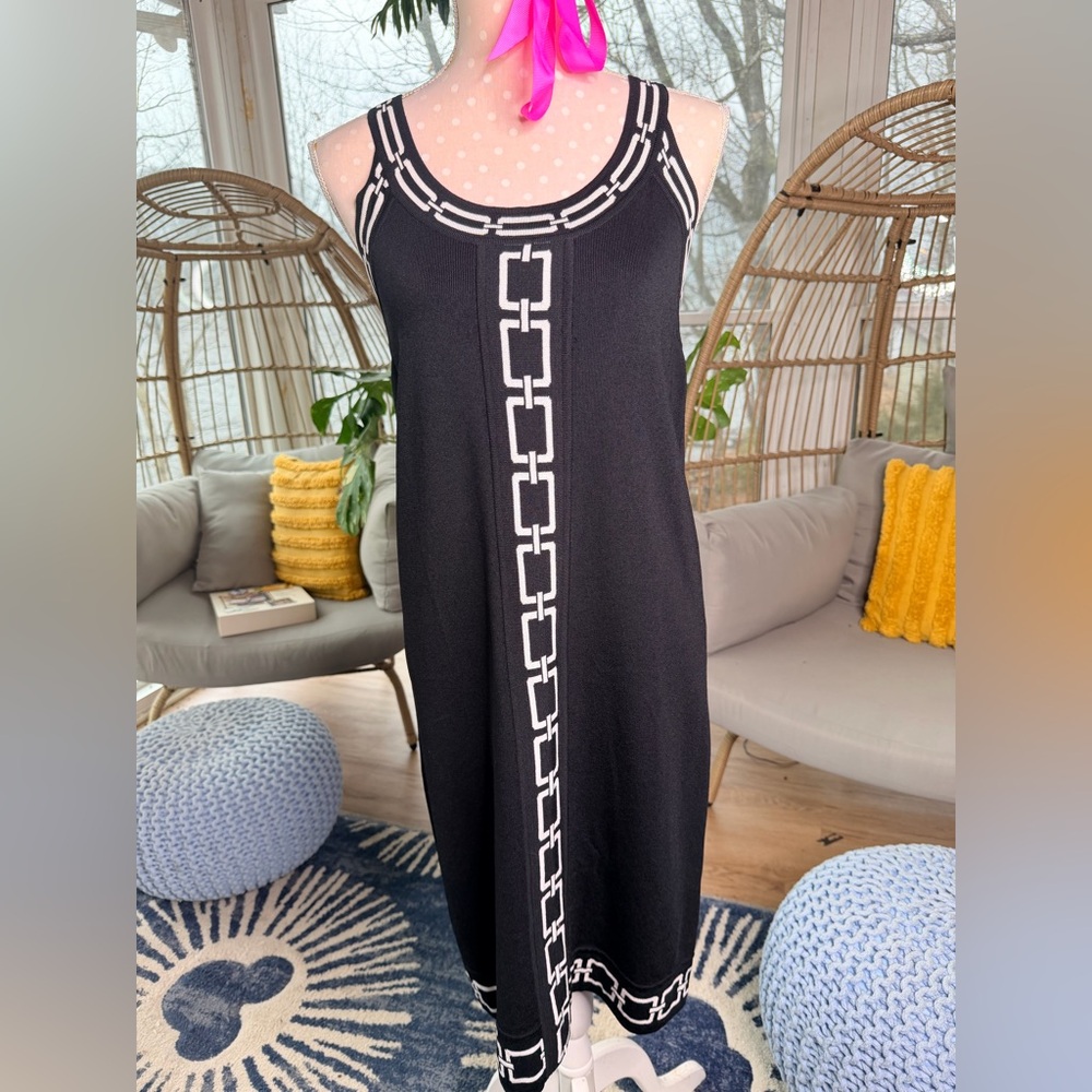 Adrienne Vittadini Black and White Dress Size Small